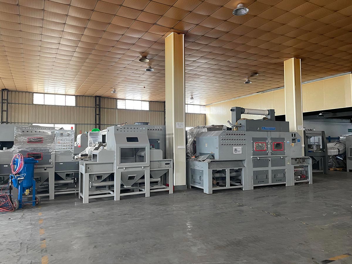 深圳百超機(jī)械設(shè)備有限公司生產(chǎn)車間實(shí)拍圖片 深圳百超機(jī)械設(shè)備有限公司生產(chǎn)車間實(shí)拍圖片